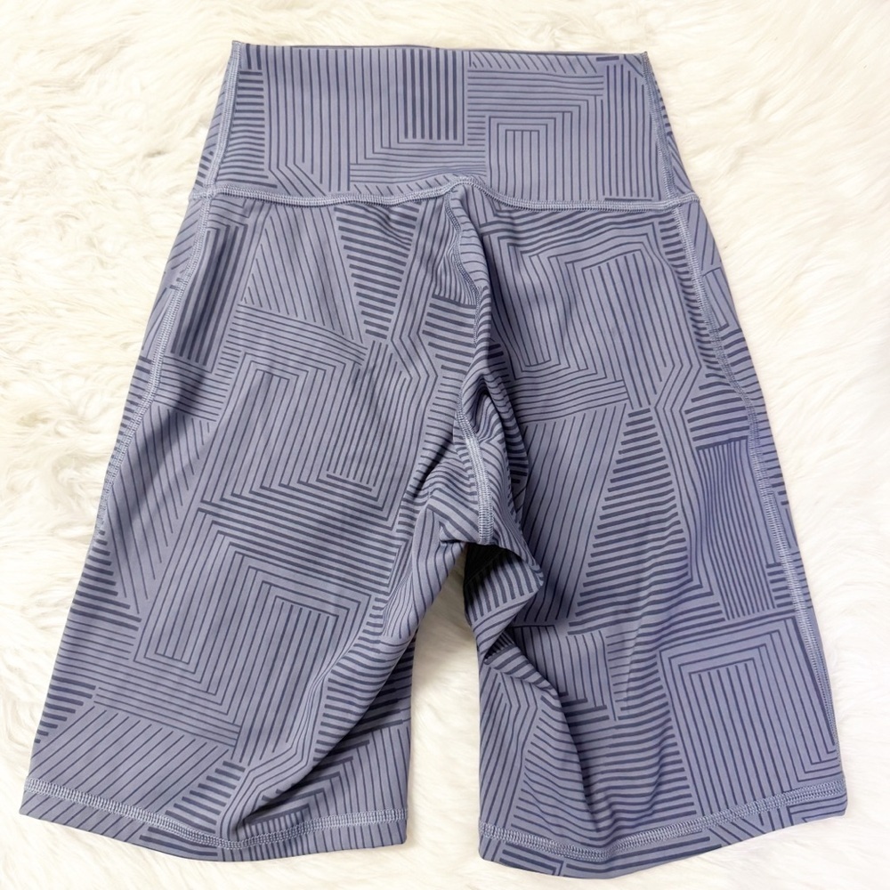 Gymshark Elevate Cycling Shorts – Gray Pattern – Size XS (No Tag) - Picture 2 of 4